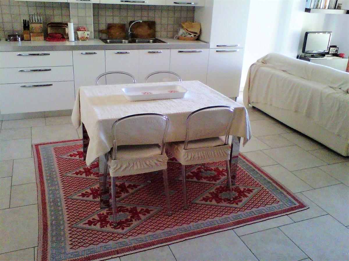 Appartamento Nel Cuore Di Villasimius 1 Piano Extérieur photo